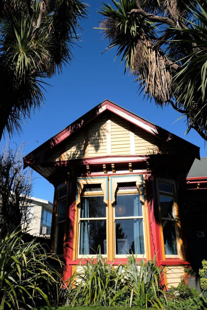 Chester St Backpackers Christchurch Exterior photo